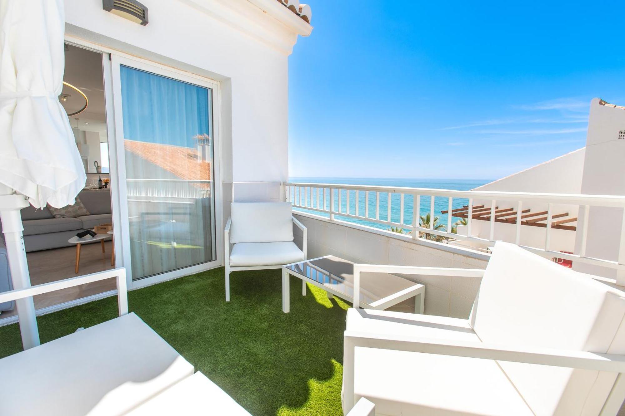 Luxury Sea View Apartment Nerja